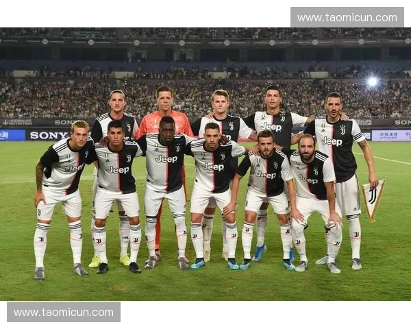 2015年欧冠决赛精彩回顾：巴萨与尤文的巅峰对决全程直播精彩瞬间